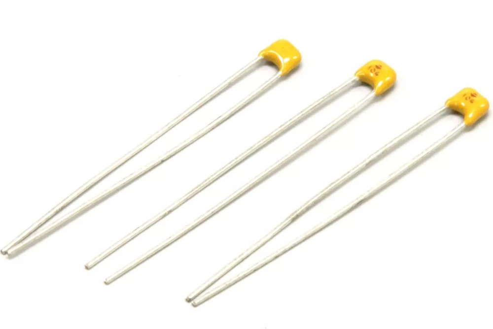 zCapacitors (3pc) - Model - Image - Pop Weasel